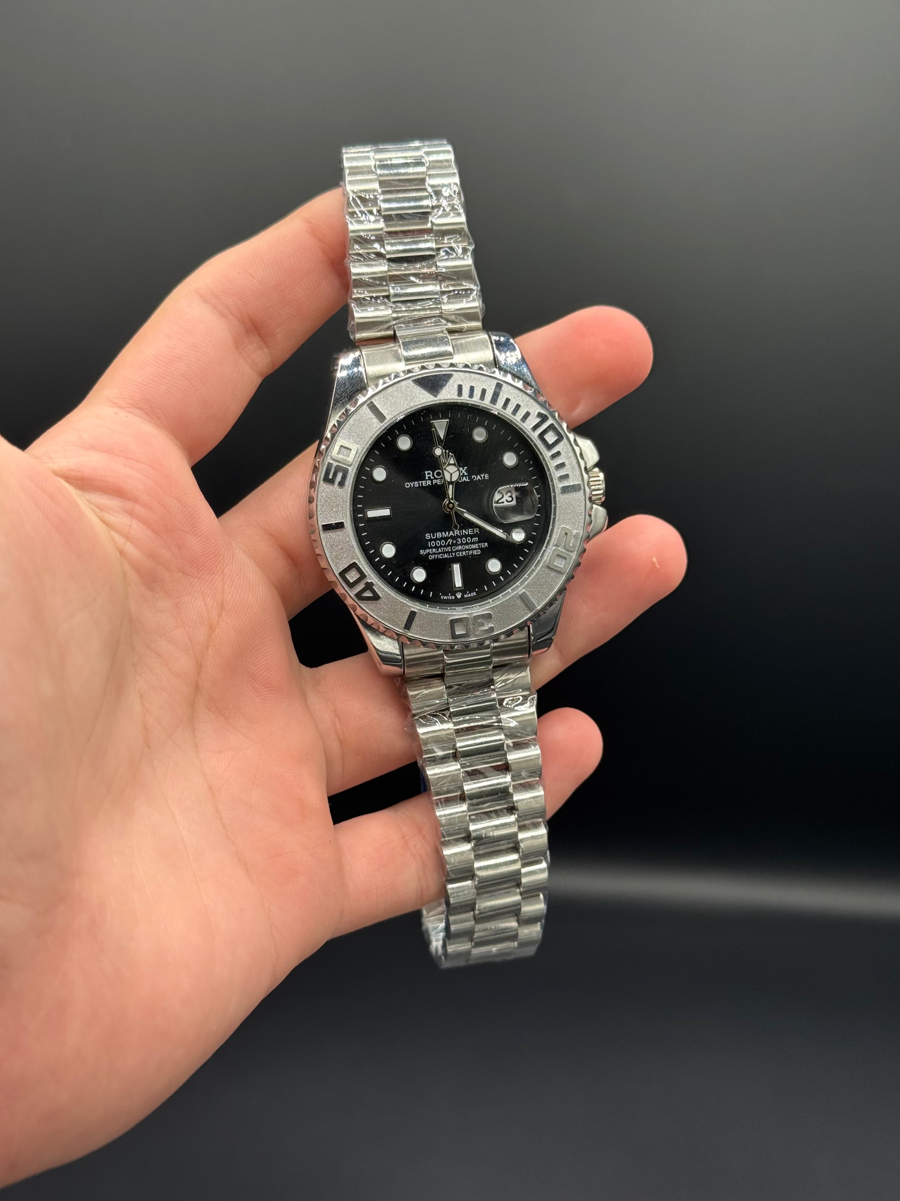 Submariner Style Watch – Black Dial – Gold Bezel – Two-Tone Silver & Gold Stainless Steel Strap – Rotating Bezel – Date Display