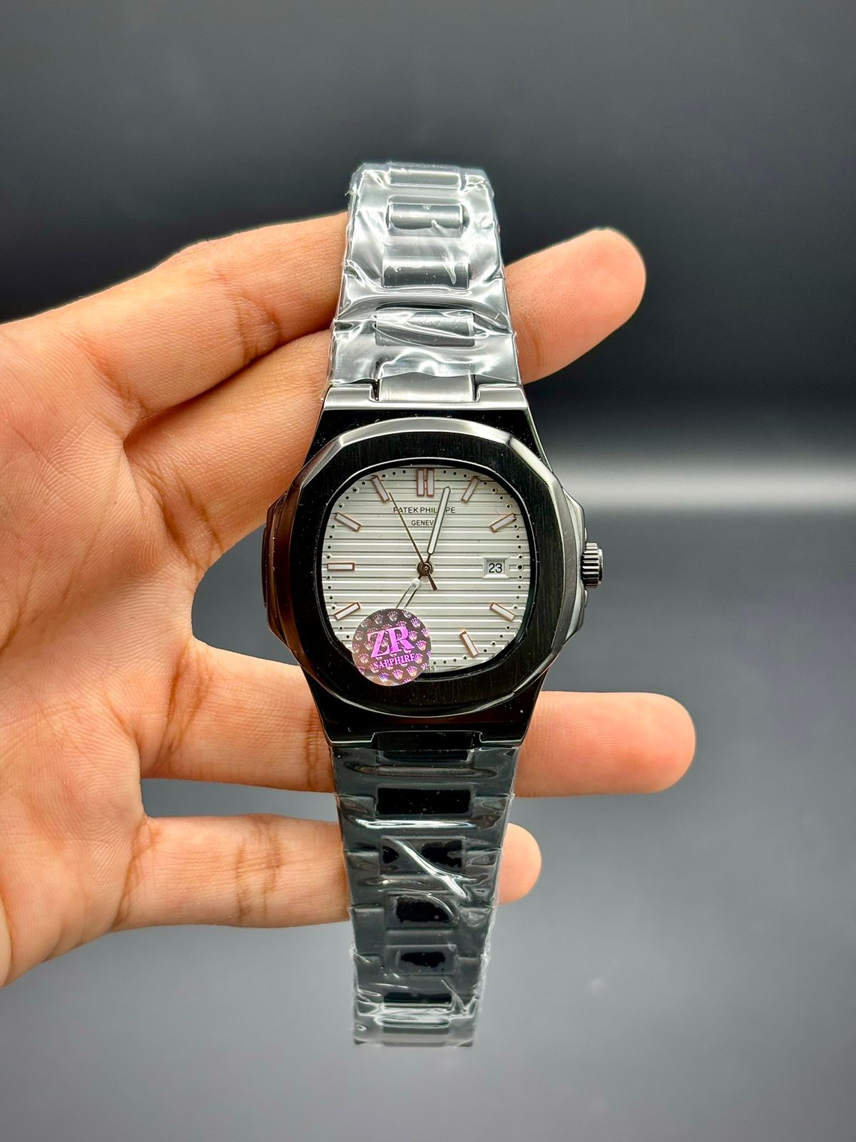 PTK Premium Black Steel Men’s Watch – White Dial | Integrated Bracelet | Date Window